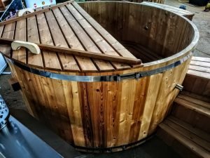 Udendørs Hot Tub I Termo Træ Med Luftboble Massagesystem Og LED Lys (22)