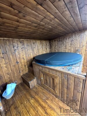 Moderne Have Sauna Med Jacuzzi (2)